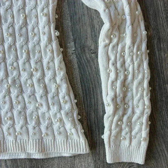 Boston Proper Sweater White V Neck Cable Knit Faux Pearl Embellished Size Large - Picture 2 of 9